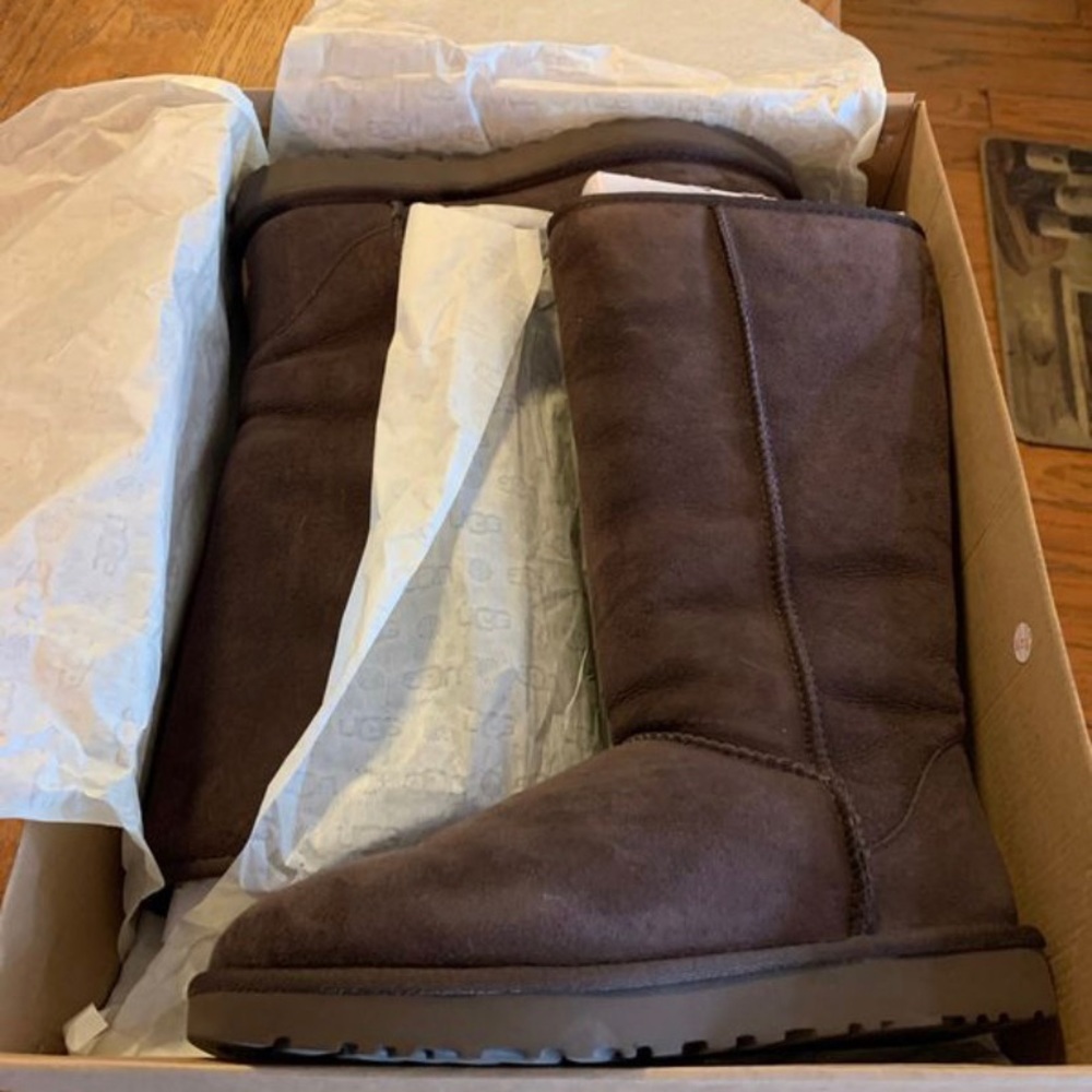 Size 10 Brown UGGS